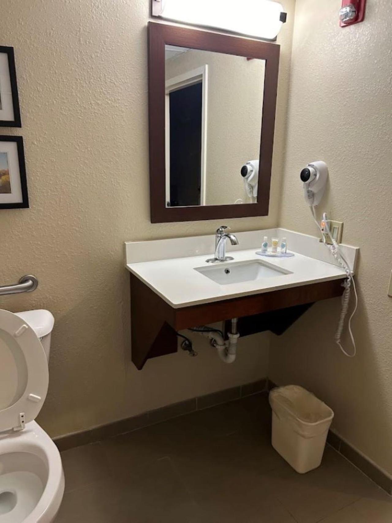 Comfort Inn & Suites Oxford South Extérieur photo